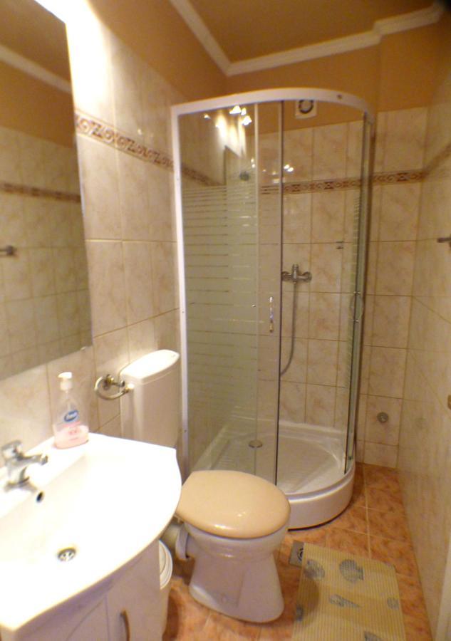 Vitorlas Apartmanhaz Siófok Buitenkant foto