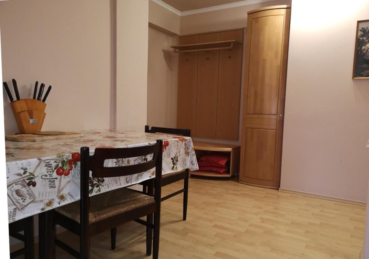 Vitorlas Apartmanhaz Siófok Buitenkant foto